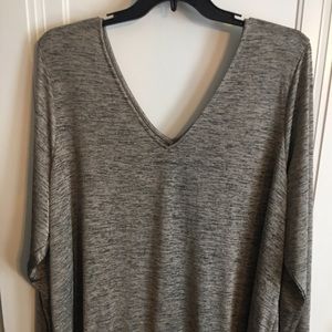 Lane Bryant’s vneck top size 26/28